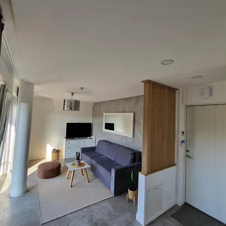 Ronzes 11-12 ,,self Check-in,, Free Parking