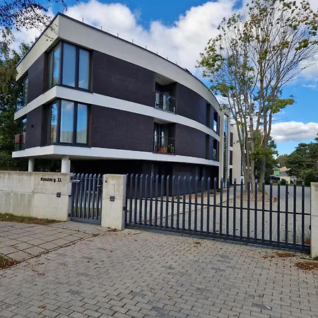 Ronzes 11-12 ,,self Check-in,, Free Parking Appartement